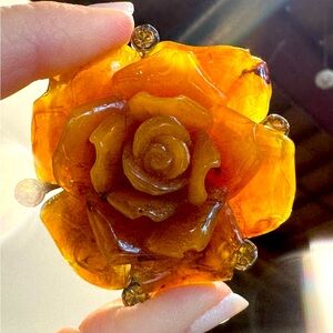 Amber flower resin brooch 2”